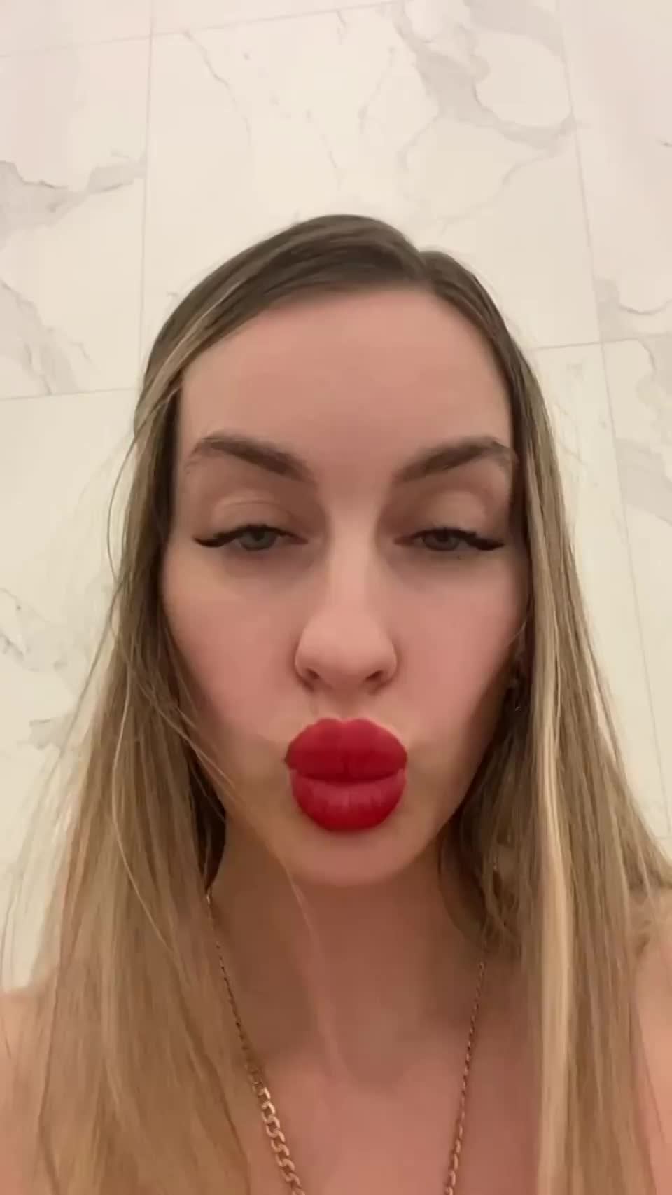 Today is a great day to eat breakfast with my sweet pussy. - free porn video