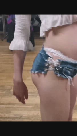 Am I goon material? I'm trans btw... - free porn video