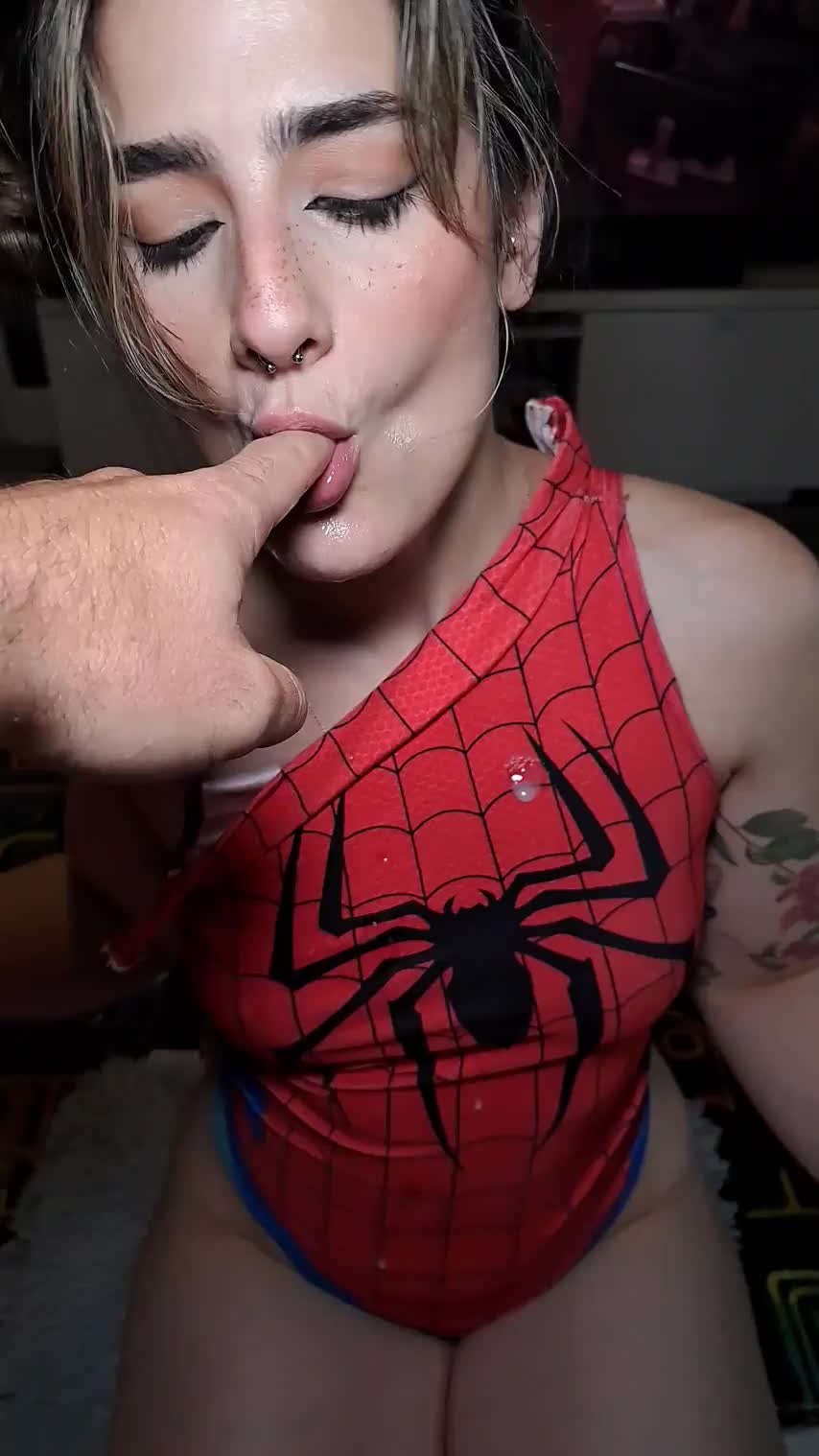 Feed Spidergirl your cum - free porn video