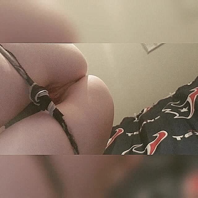 It's almost time for a midnight snack - free porn video