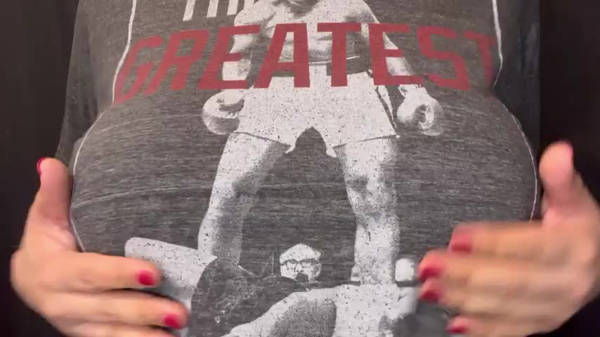 Float like a butterfly, bounce my titties or something - free porn video