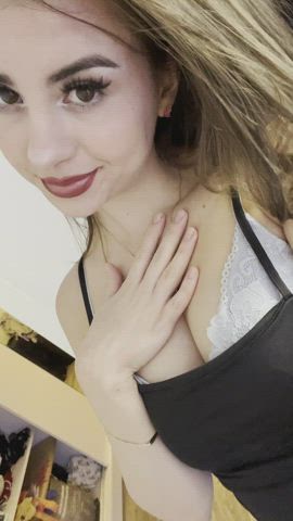 i need some daddy hands on my 18 y/o titties - free porn video