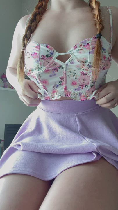 Do you like redheads with small waists and perky bouncing boobs? - free porn video