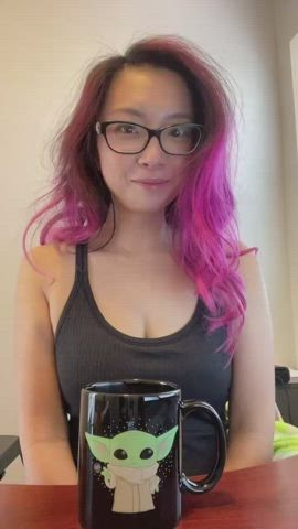 Love to have these Milfie titties sucked on - free porn video