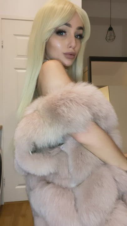 Should I strip in this subreddit more often for you guys?🙄 I'm insecure - free porn video