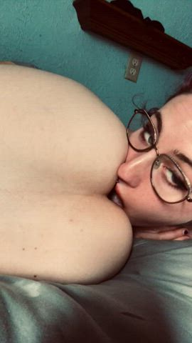 🍑Peaches and cream 💦🍑🤤 - free porn video