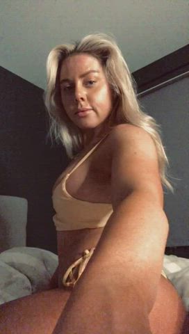 Anyone else masturbating away their Sunday instead of studying? ? - free porn video