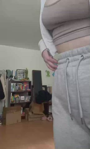 Imagine how good it'll feel cumming ball deep with that pressed against you 😈 - free porn video