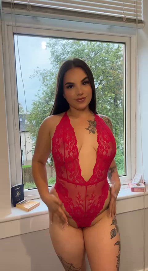 Tempting you with every move. - free porn video
