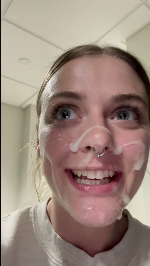 I love showing everyone how much of a cumslut I am (; - free porn video
