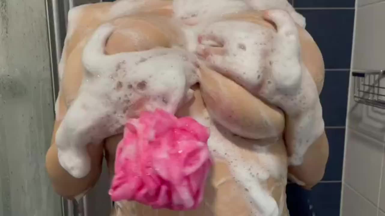 Are you into natural girls? - free porn video