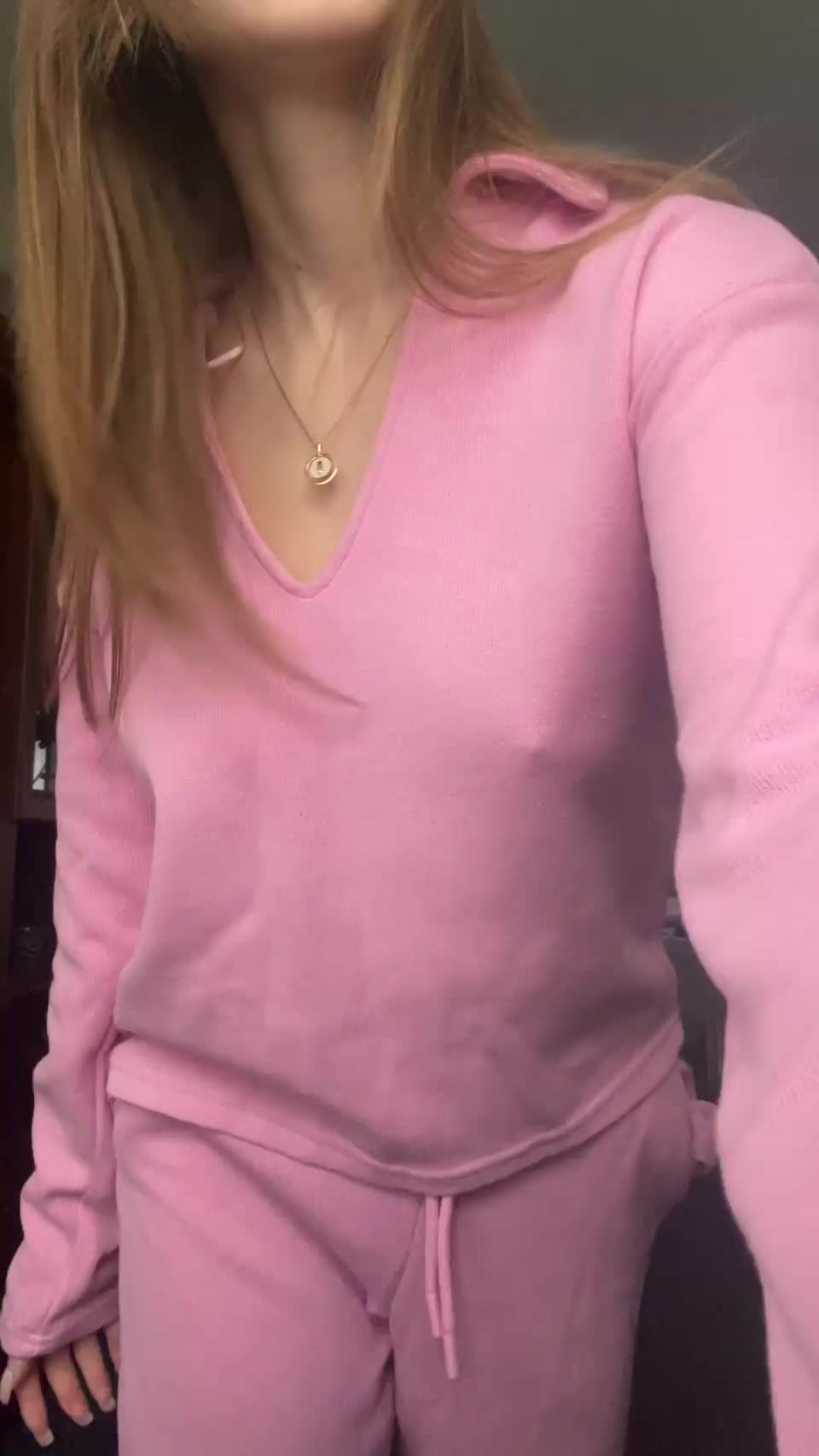 I love showing off my young petite body - free porn video