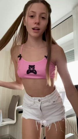 Kings who appreciate small strip girls are my favorite - free porn video