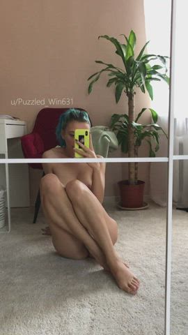 I'm fully naked and really horny - free porn video