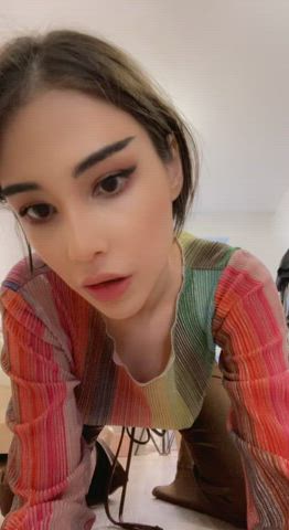 Do you like me from the front or from behind? Best answer wins a prize! - free porn video