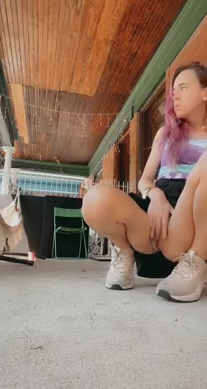 Playing with my pussy for all the neighbors [gif] - free porn video