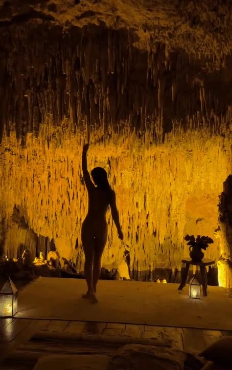 Nude dancing. - free porn video
