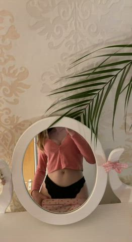 Would I make you turn your head? - free porn video