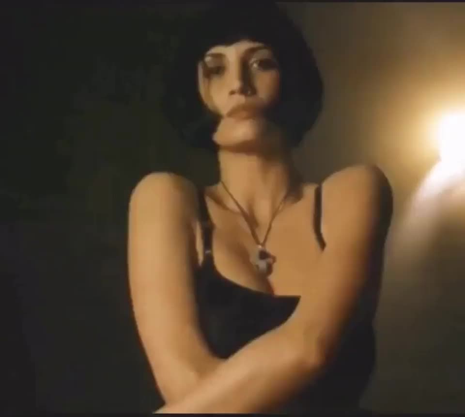 Elia Galera (Spanish actress) gorgeous breasts - free porn video