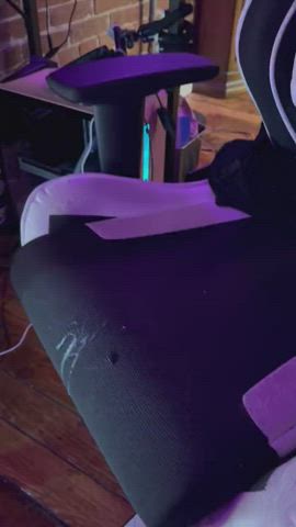 Would you lick the cum off a gamer girl's chair? - free porn video