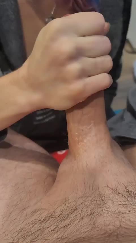 This always makes him cum faster. - free porn video