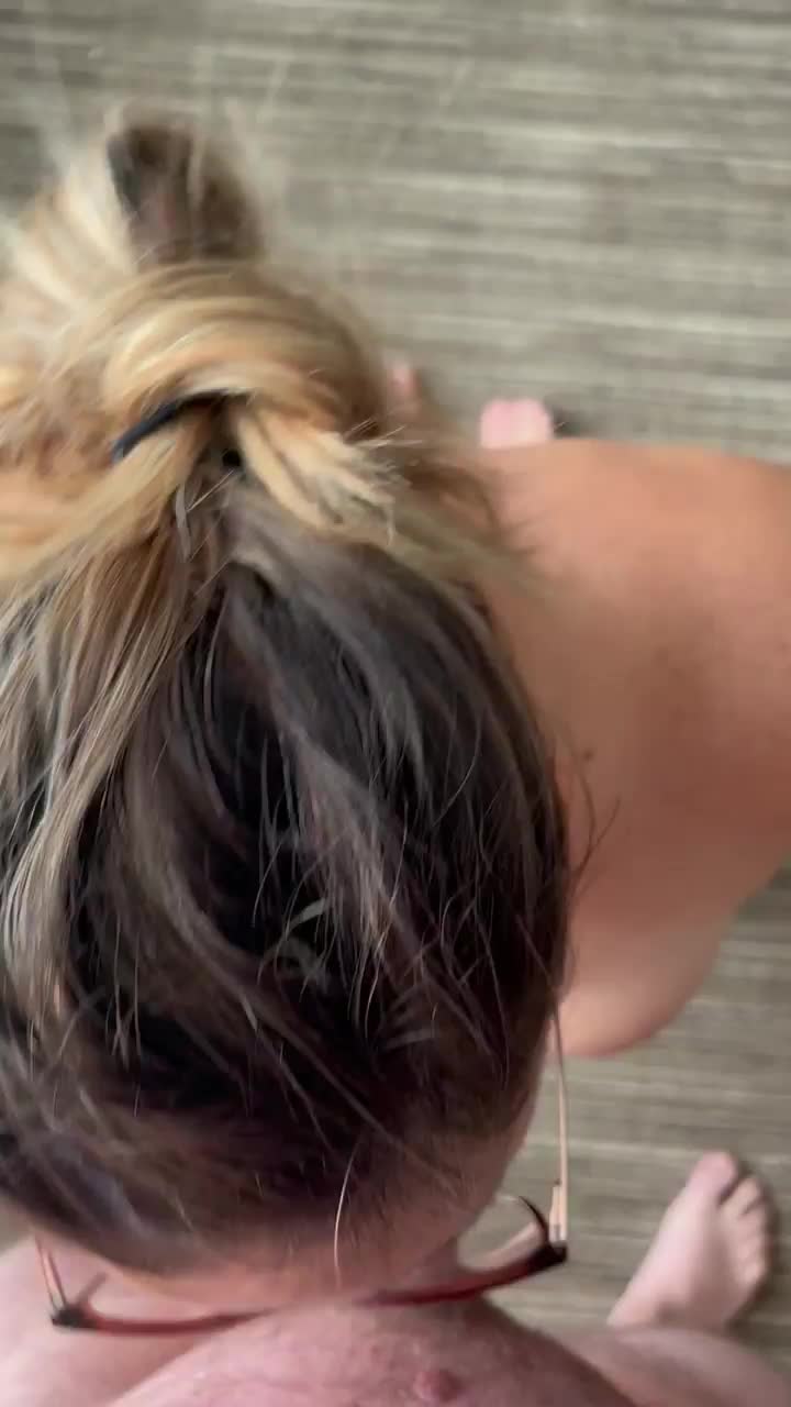 I can never seem to take my mouth of his married cock until it explodes in my mouth! - free porn video