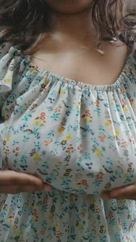 dropping mommy milkers [OC] - free porn video
