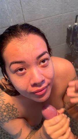 Fuck my pretty face in the shower please - free porn video