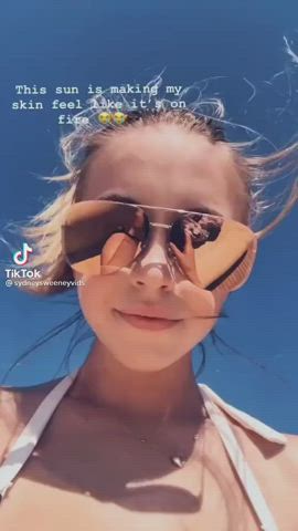 Sydney Sweeney became such a masturbation icon in just a year. Really need to jerk to her alot more - free porn video
