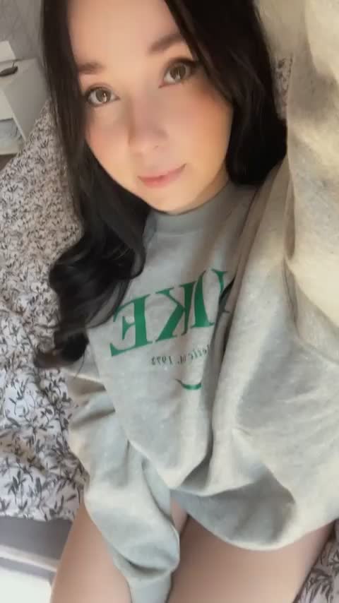In case you haven’t seen any curvy cutie today! - free porn video