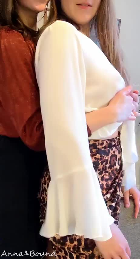 Giving the new girl some hands-on orientation at the office - free porn video