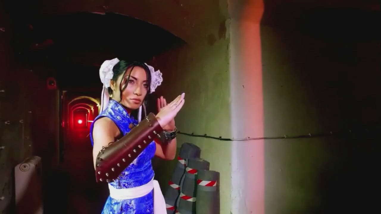 Chun Li Vs Cammy (christen and Rina) [street fighter] - free porn video