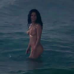Salma Hayek showing off her body - free porn video