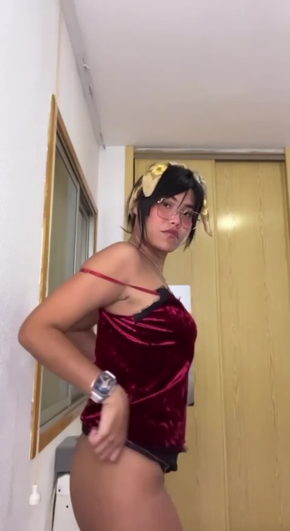 Fuck a Redditor, that's my only new year's resolution. - free porn video