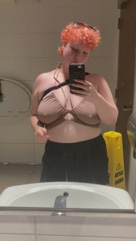 Big bouncy naturals just for you - free porn video
