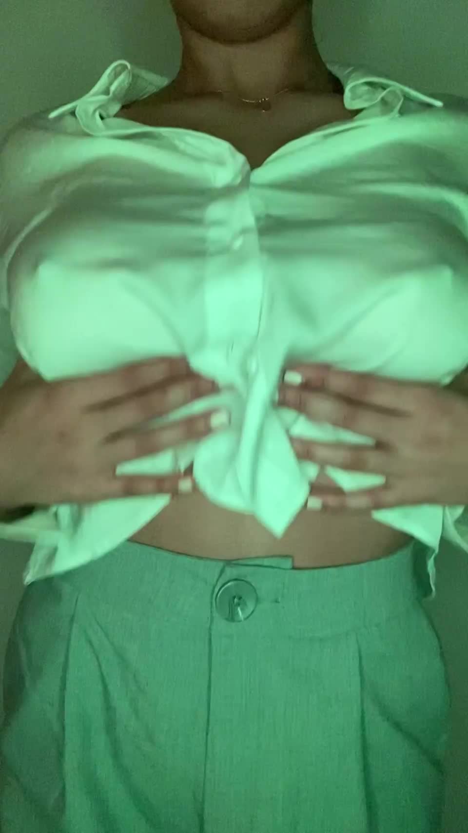 bouncing tanlines - free porn video
