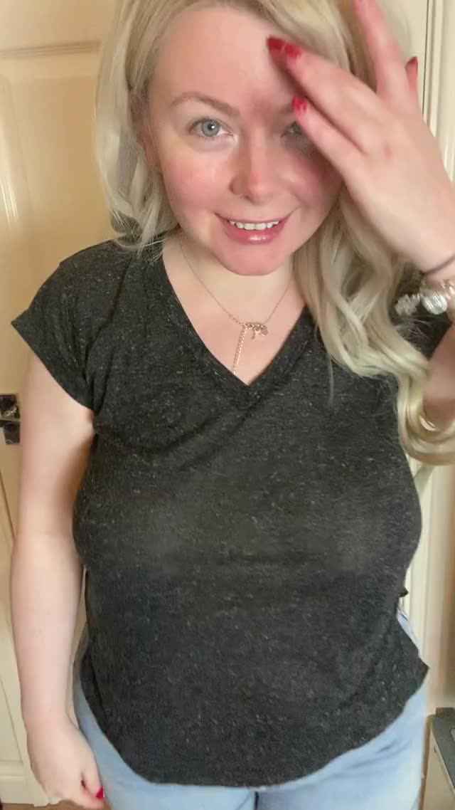 No make up but I want to show you my curves ! Do you like them ? 🥺 - free porn video