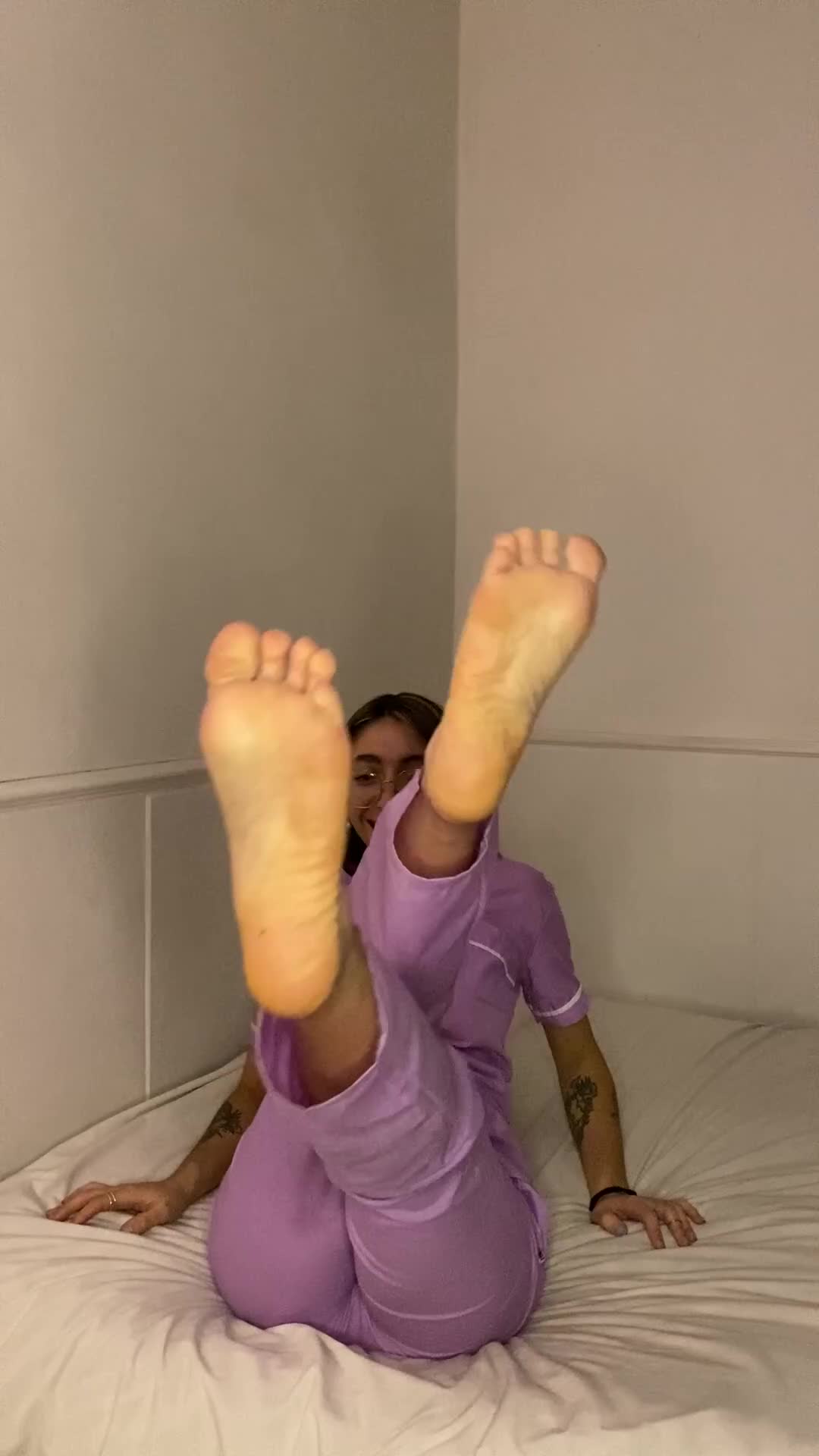Dad always massage my feet and suck them - free porn video