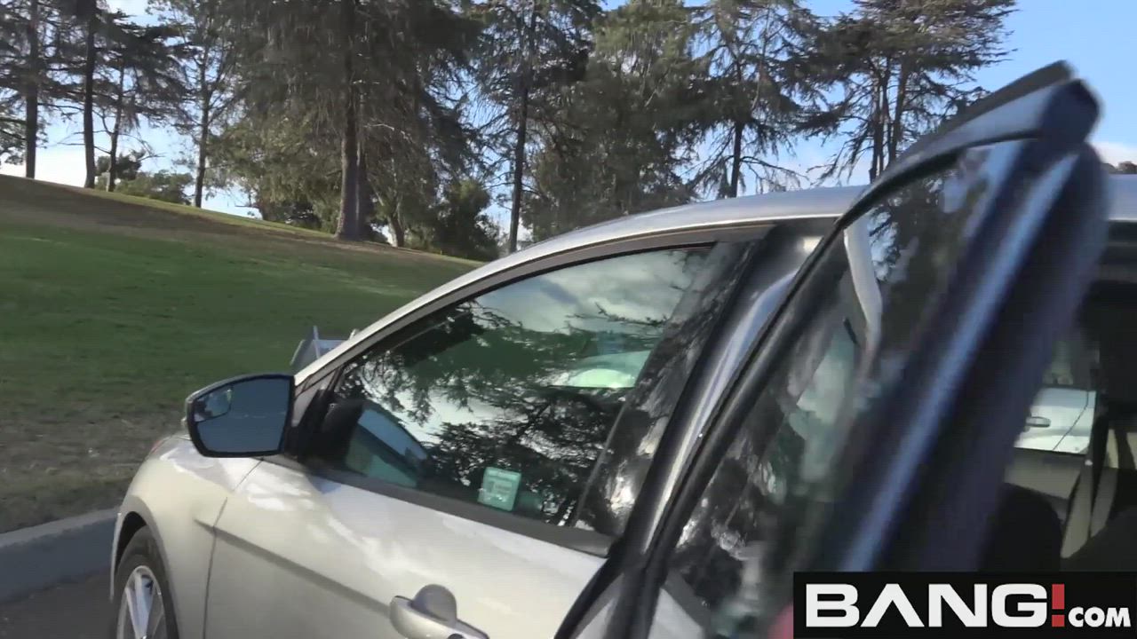 Redhead Amateur Drops Her Shorts & Gives A Public BJ - free porn video