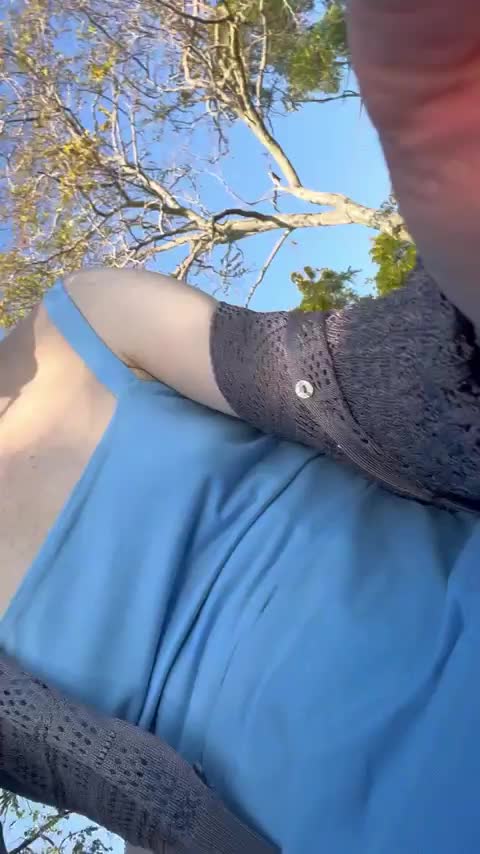 Fun in the park on a beautiful day 🌸 - free porn video