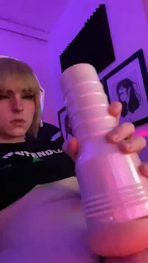 It’s Friday night! You know what that means, gooners <3 - free porn video