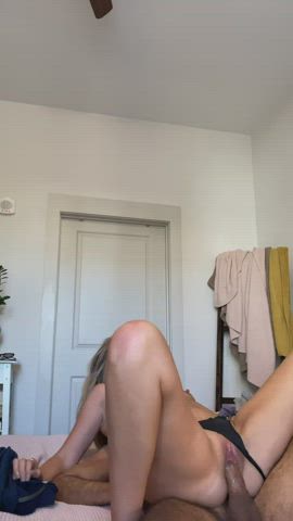 She loves when I pound her reverse cowgirl 🤠 - free porn video