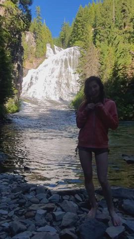 A forest service ranger came down here to tell me to put some clothes on after this😅 [GIF] - free porn video