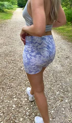 Teasing you with my ass on the trail! [GIF] - free porn video