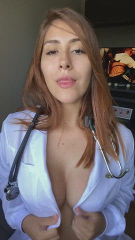You'll not find a better docter, I bet! - free porn video
