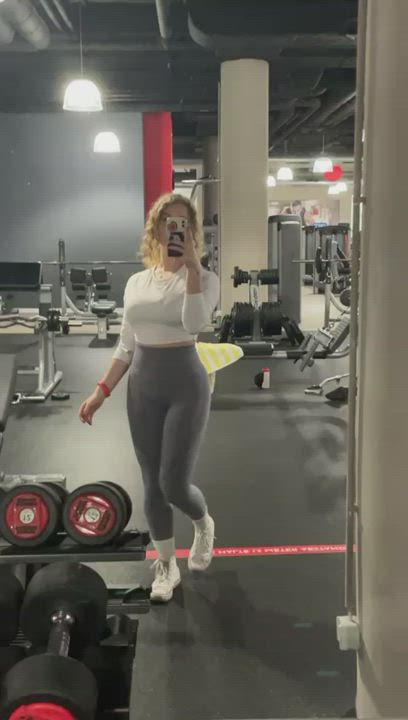 Do you want me as your tiny girlfriend or your tiny fuckdoll? 💕 - free porn video