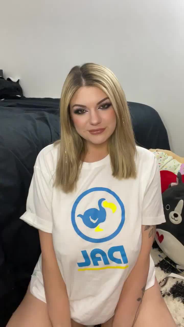 10 points to anyone who knows what my shirt is 😉 - free porn video