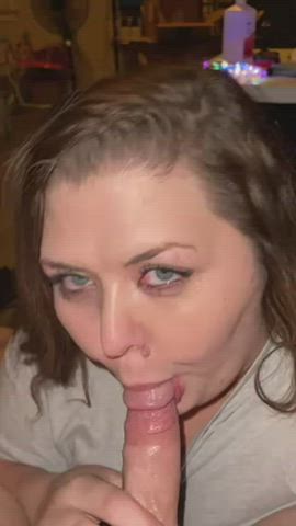 Daddy wanted a smoke break but I NEEDED his cock. 😈😈😈💕👅👄 - free porn video