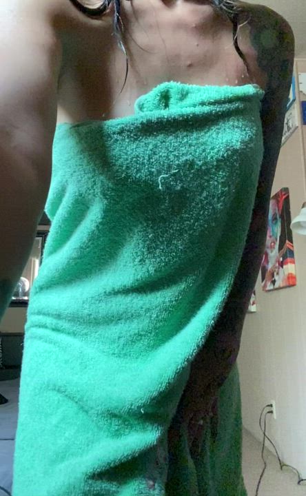 Fresh out of the shower… but looking to get dirty again ;) - free porn video