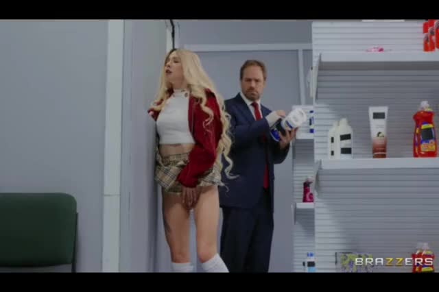 Exciting At The Dentist - free porn video
